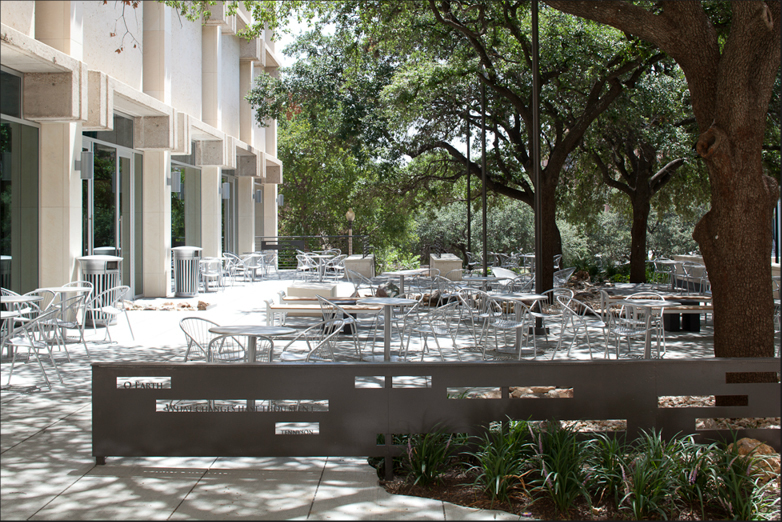 courtyard JSG Student Center Courtyard