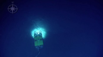 Science in the Headlamp: Jamie Austin Explores the Sea with a Live Global Audience