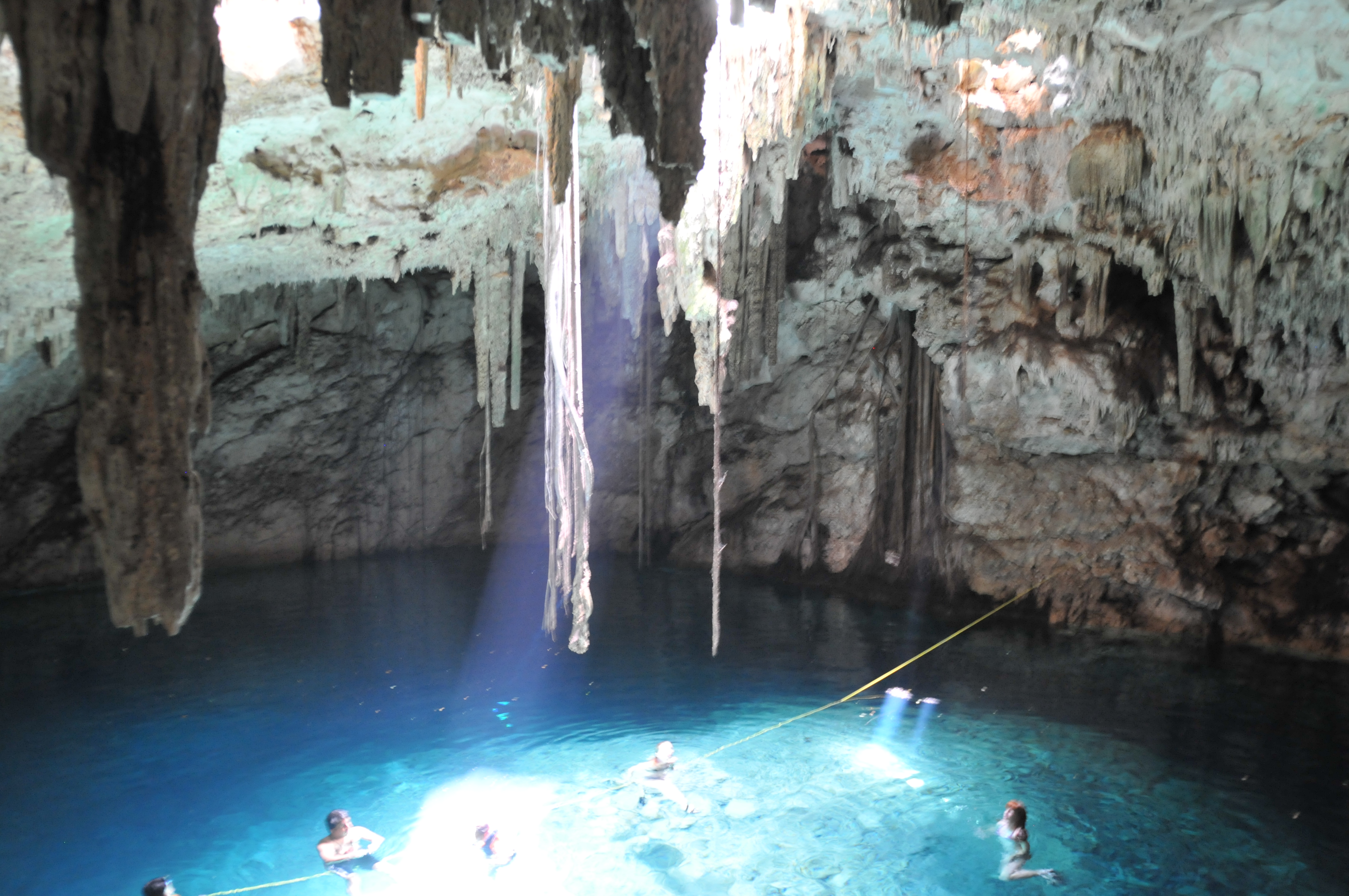 Risultati immagini per cenote