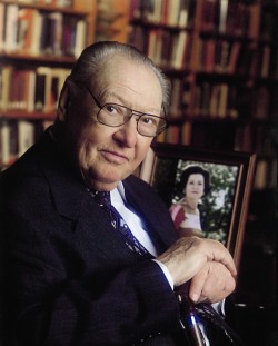 Portrait of Jack Jackson with a photo of his late wife, Katie, at his side. Dick Clintsman.