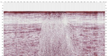 Seismic data images a salt dome
