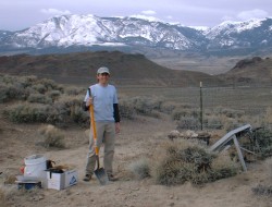 Christopher Sine (M.S. ’07) at station LARISTRA 64 in Utah. Sine worked with Grand on the project while earning his degree at the Jackson School.