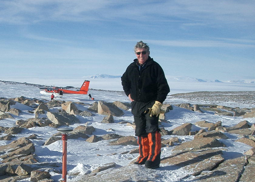 W Ant Twin Otter 2 Crop 840x600 Acf Cropped
