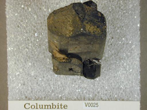 Columbite image.