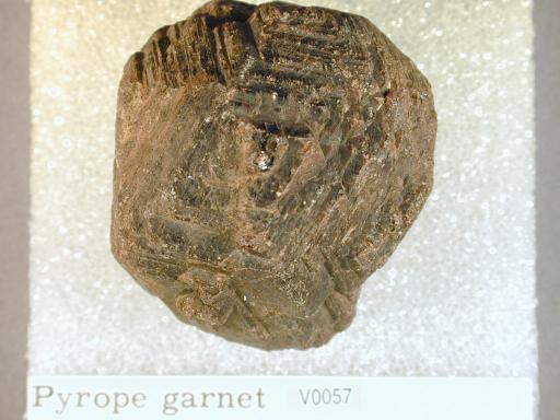 Garnet image.