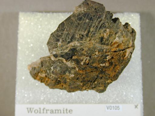 Wolframite image.