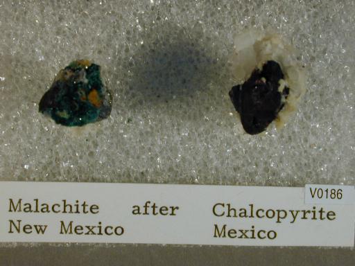 Malachite image.