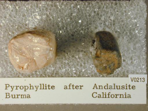 Pyrophyllite image.