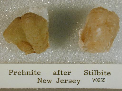 Prehnite image.