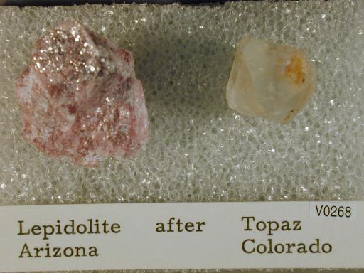 Lepidolite image.