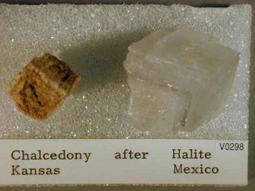 Chalcedony image.