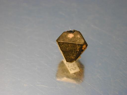 Spinel image.