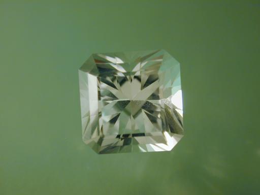 Quartz image.