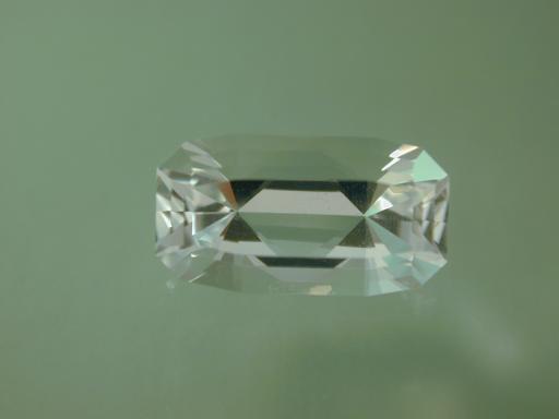Quartz image.