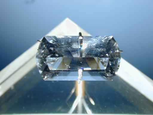 Glass image.