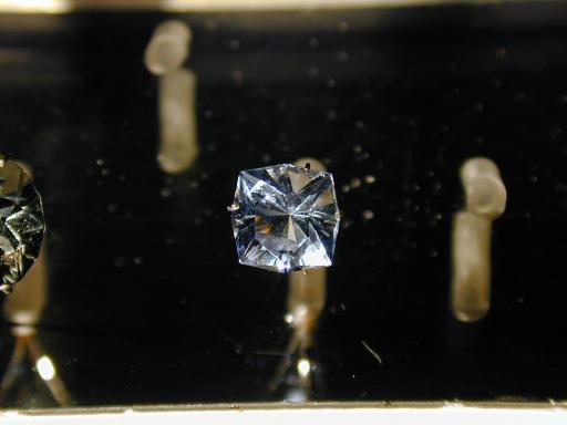 Quartz image.