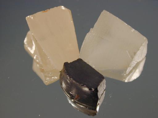 Garnet image.