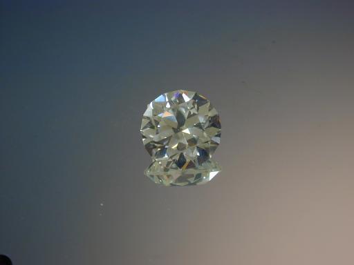 Cubic zirconia image.