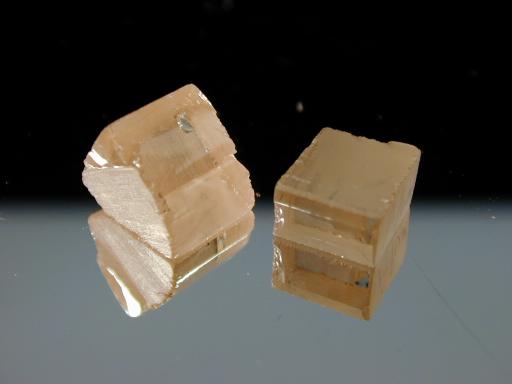 Calcium yttrium silico-oxide image.