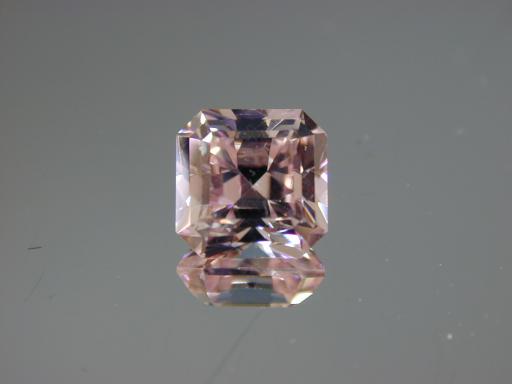 Scheelite image.