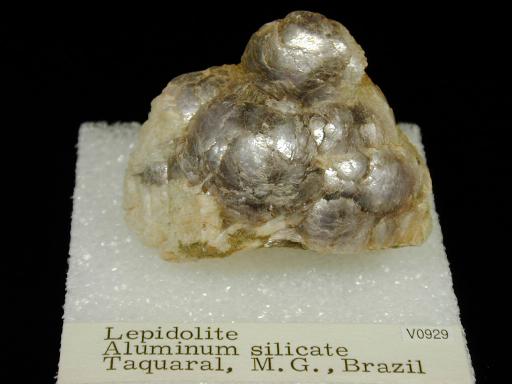 Lepidolite image.