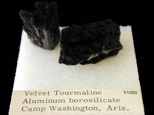 Tourmaline image.