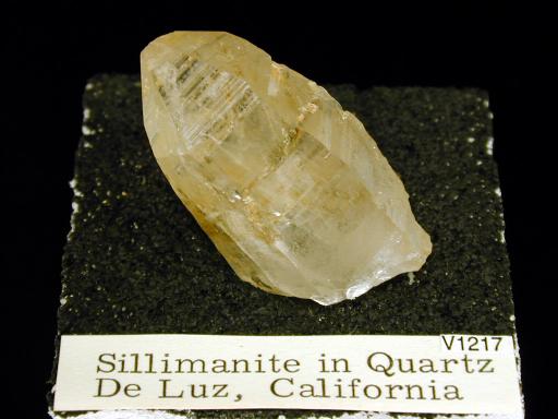 Sillimanite image.