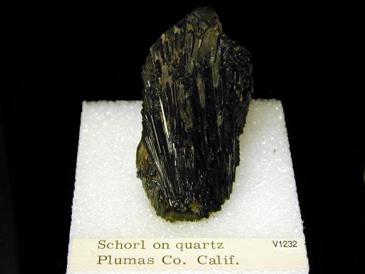 Tourmaline image.