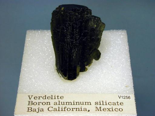 Tourmaline image.