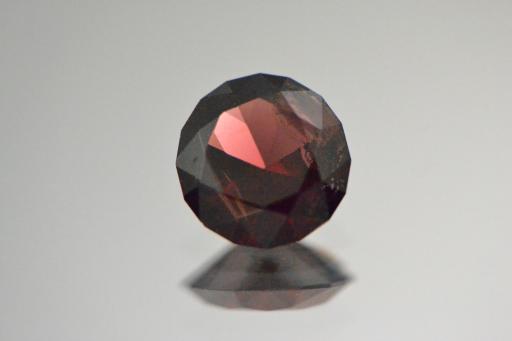 Garnet image.