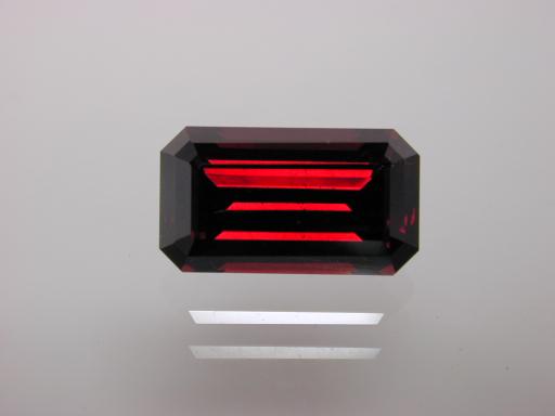 Garnet image.