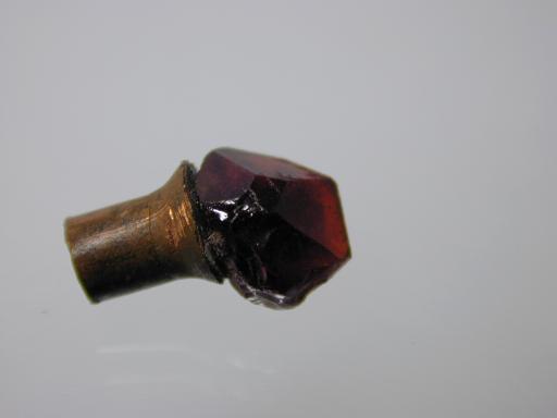 Garnet image.
