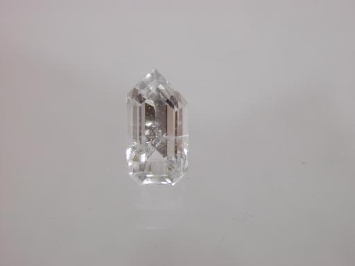 Beryllonite image.