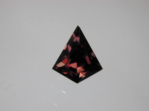 Spinel image.