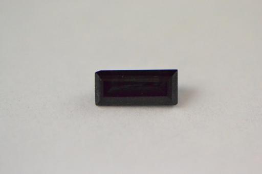 Spinel image.