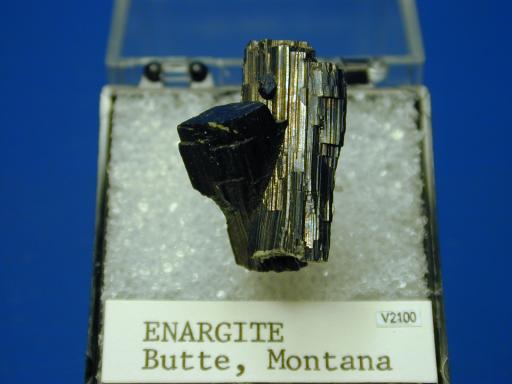Enargite image.