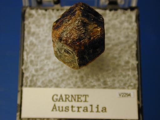 Garnet image.