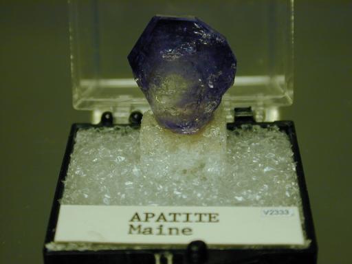 Apatite image.