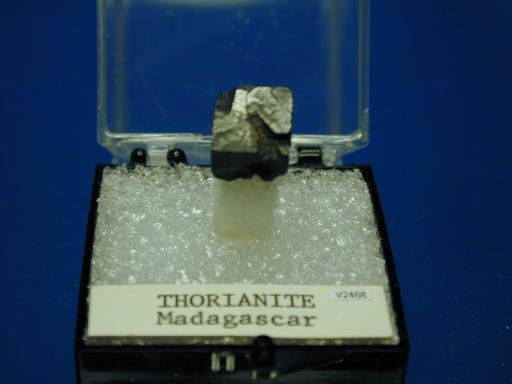 Thorianite image.