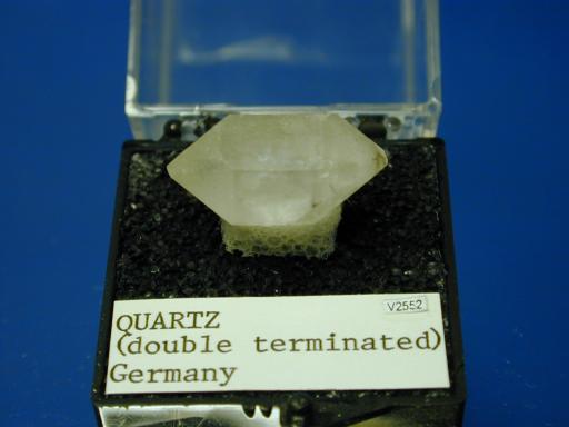Quartz image.