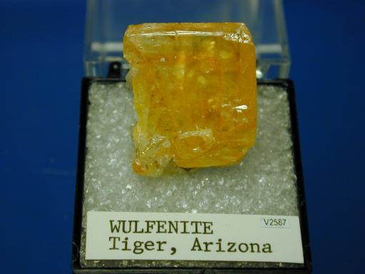 Wulfenite image.