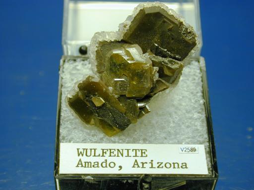 Wulfenite image.