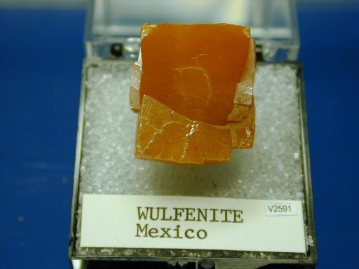 Wulfenite image.