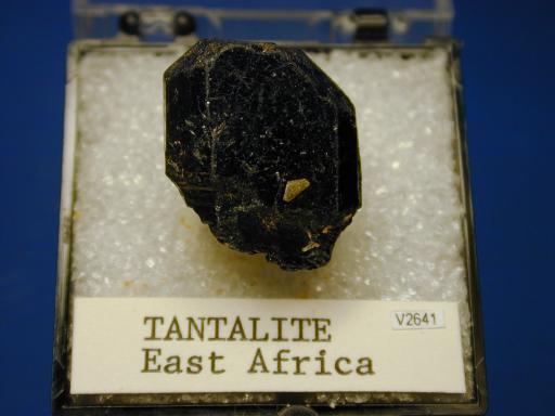 Tantalite image.