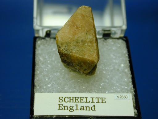 Scheelite image.
