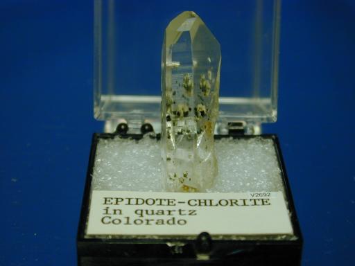Epidote image.