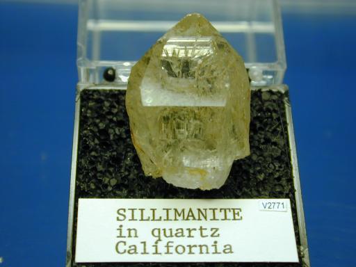 Sillimanite image.