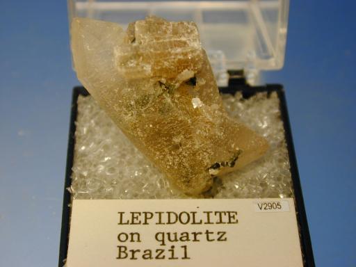 Lepidolite image.