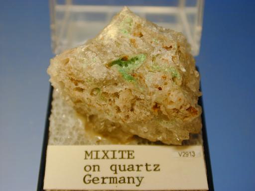 Mixite image.
