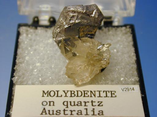 Molybdenite image.
